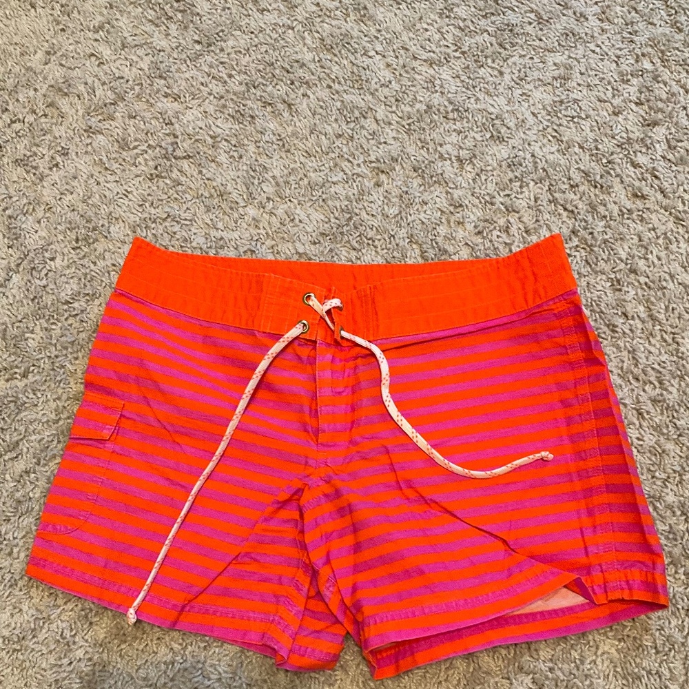 JCREW WOMANS STRIPE SURF SWIM BOARD SHORTS. SIZE: 2. RED/ORANGE.
